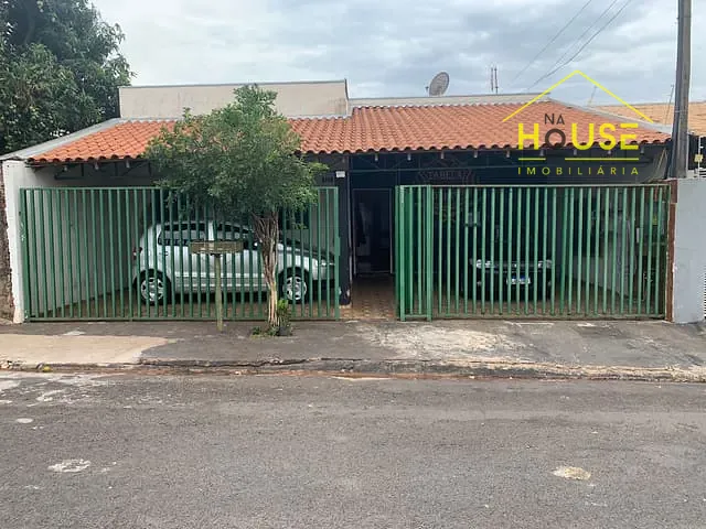 Casa 4 quartos e 2 banheiros, à venda, no bairro Jardim Marim em Votuporanga