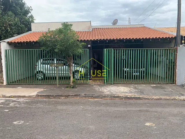 Casa 4 quartos e 2 banheiros, à venda, no bairro Jardim Marim em Votuporanga