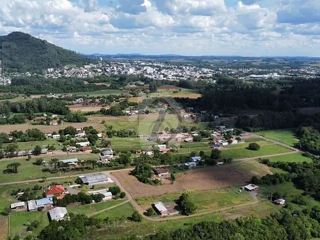 Casa com 92m² 2 quartos e 1 banheiro, à venda, no bairro Teutônia em Teutônia
