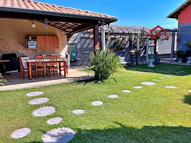 Casa 4 quartos e 3 banheiros, à venda, no bairro Trevo em Belo Horizonte