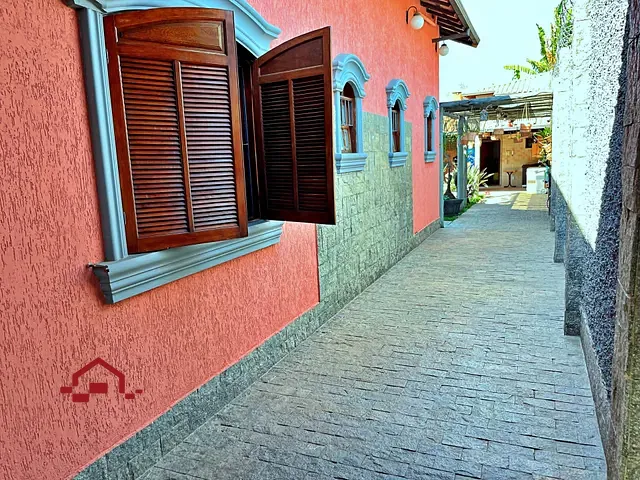 Casa 4 quartos e 3 banheiros, à venda, no bairro Trevo em Belo Horizonte