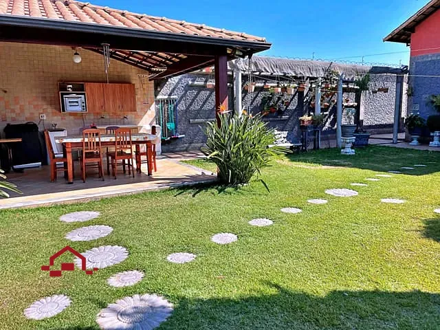 Casa 4 quartos e 3 banheiros, à venda, no bairro Trevo em Belo Horizonte