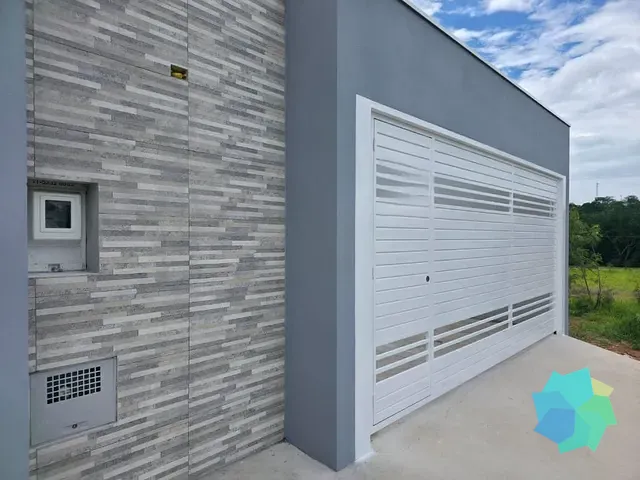 Casa com 176m², à venda, no bairro Loteamento Terras de São Pedro e São Paulo em Salto