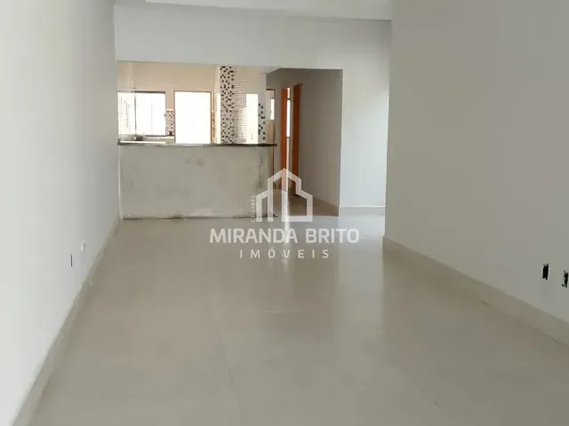Casa 3 quartos e 2 banheiros, à venda, no bairro Residencial Itaipu em Goiânia