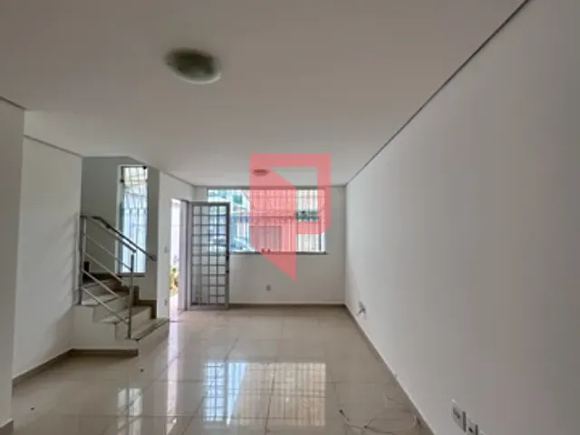 Casa com 130m² 4 quartos e 3 banheiros, para alugar, no bairro Paquetá em Belo Horizonte