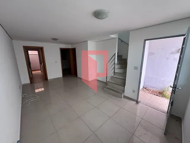 Casa com 130m² 4 quartos e 3 banheiros, para alugar, no bairro Paquetá em Belo Horizonte