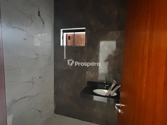 Casa com 180m² 3 quartos e 2 banheiros, à venda, no bairro Gran Ville em Anápolis