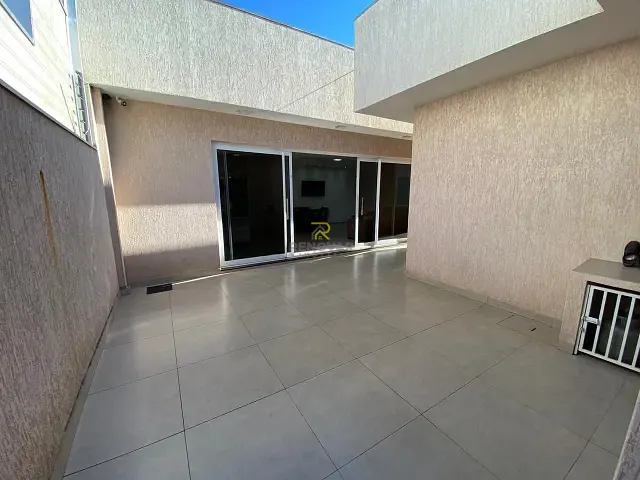 Casa com 325m², à venda, no bairro Alto Cascavel em Guarapuava