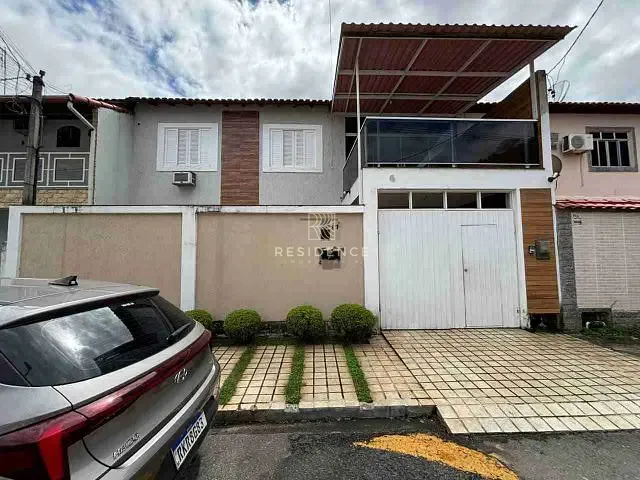 Casa 4 quartos e 2 banheiros, à venda, no bairro Santo Agostinho em Volta Redonda