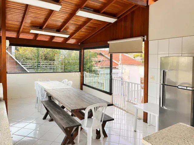 Casa com 360m² 3 quartos e 3 banheiros, à venda, no bairro Vila Oliveira em Mogi das Cruzes