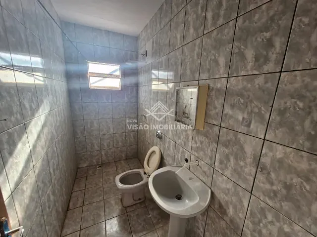 Casa 2 quartos e 1 banheiro, para alugar, no bairro parque das araras em Sinop