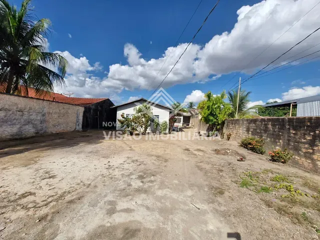 Casa 2 quartos e 1 banheiro, para alugar, no bairro parque das araras em Sinop