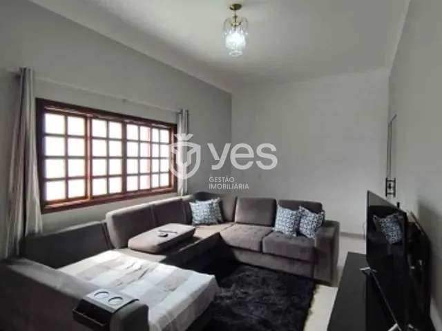 Casa com 240m² 3 quartos e 2 banheiros, à venda, no bairro Jardim Europa em Araxá