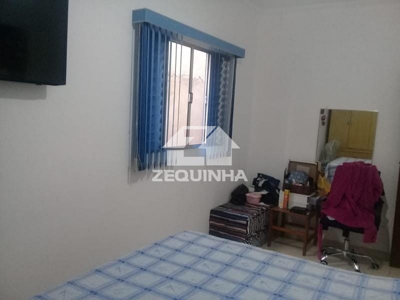Casa à venda com 4 quartos, 179m² - Foto 7