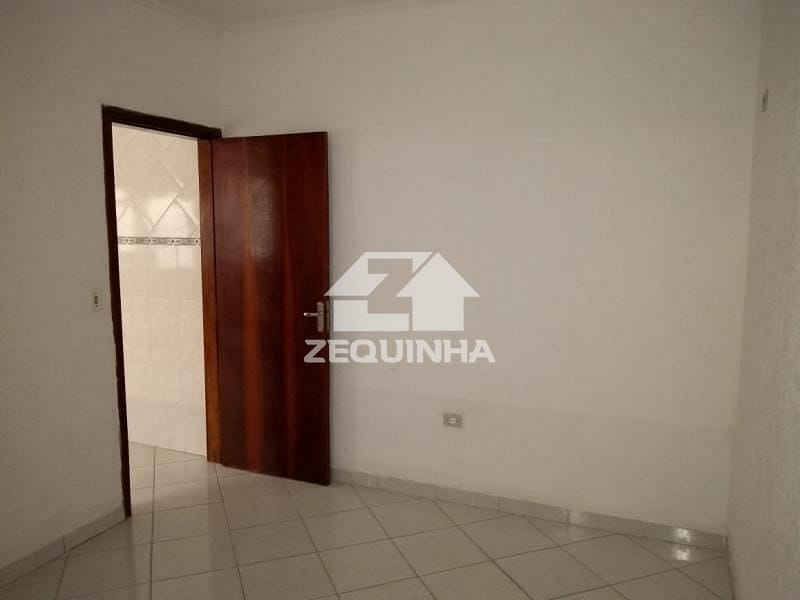 Casa à venda com 4 quartos, 179m² - Foto 18
