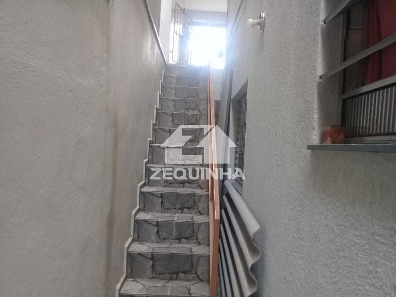 Casa à venda com 4 quartos, 179m² - Foto 11
