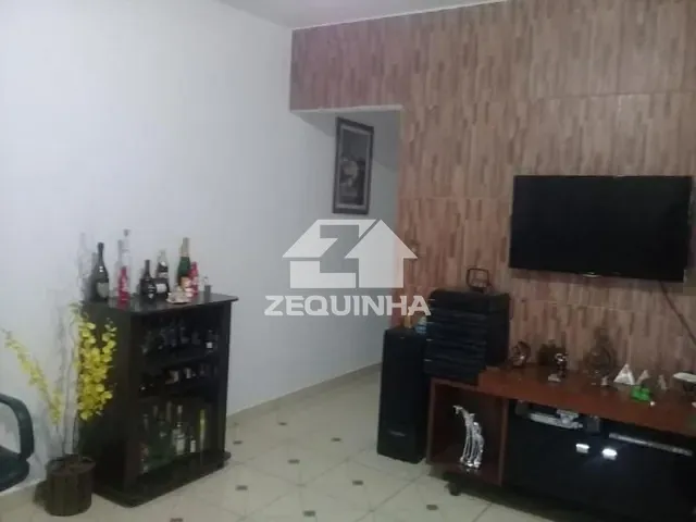 Casa com 125m² 4 quartos e 2 banheiros, à venda, no bairro Bussocaba em Osasco