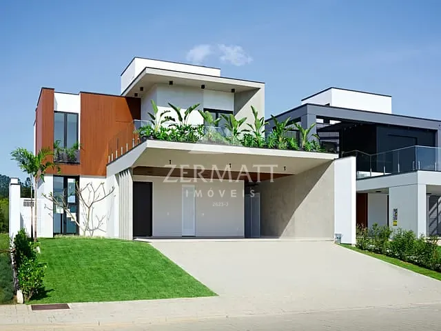 Casa com 307m² 3 quartos e 4 banheiros, à venda, no bairro Velha em Blumenau