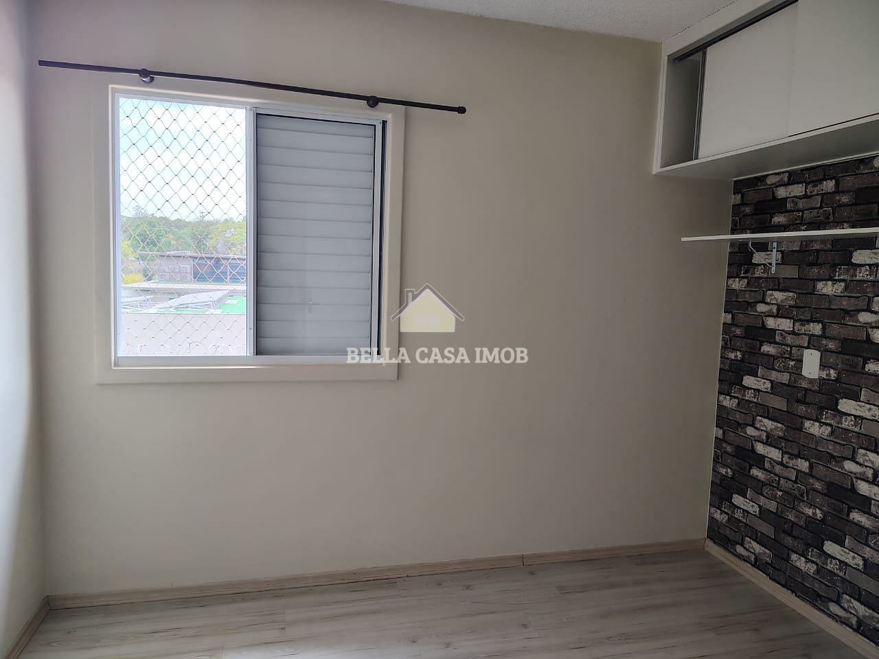 Casa à venda com 2 quartos, 64m² - Foto 2