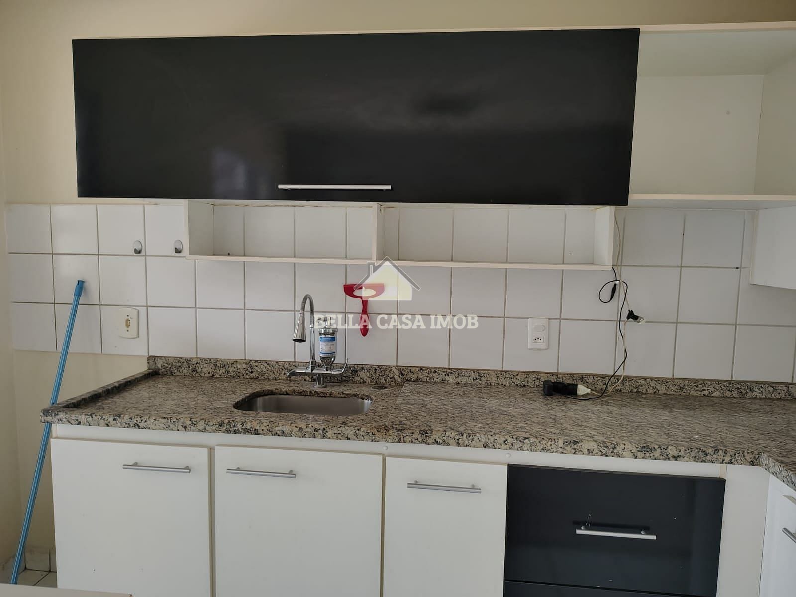 Casa à venda com 2 quartos, 64m² - Foto 17