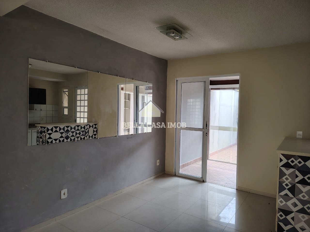 Casa à venda com 2 quartos, 64m² - Foto 25