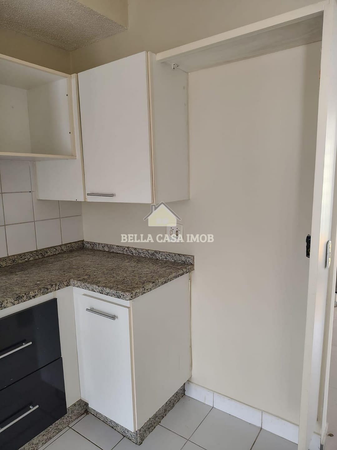 Casa à venda com 2 quartos, 64m² - Foto 37