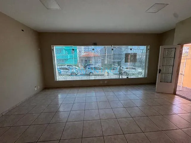 Casa com 345m², para alugar, no bairro Lapa em São Paulo