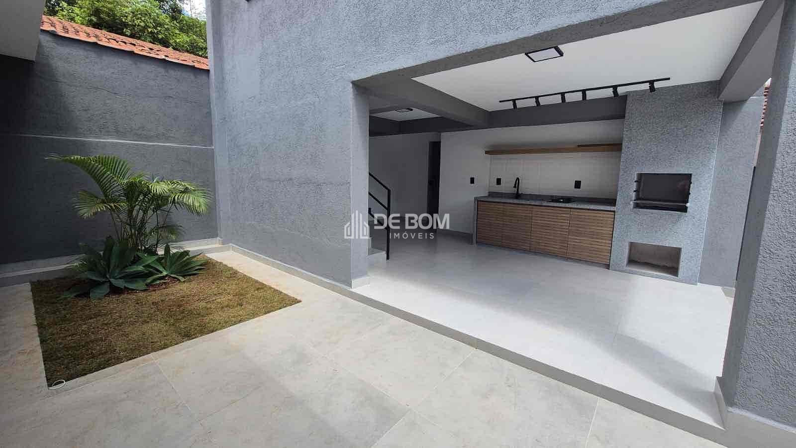 Casa à venda com 4 quartos, 270m² - Foto 35
