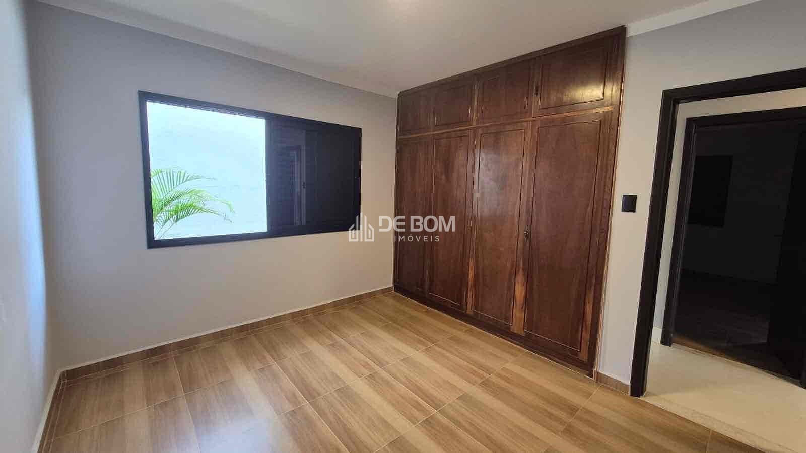 Casa à venda com 4 quartos, 270m² - Foto 24