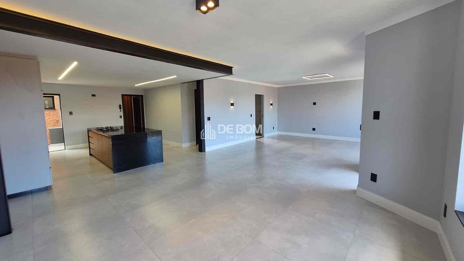 Casa à venda com 4 quartos, 270m² - Foto 15