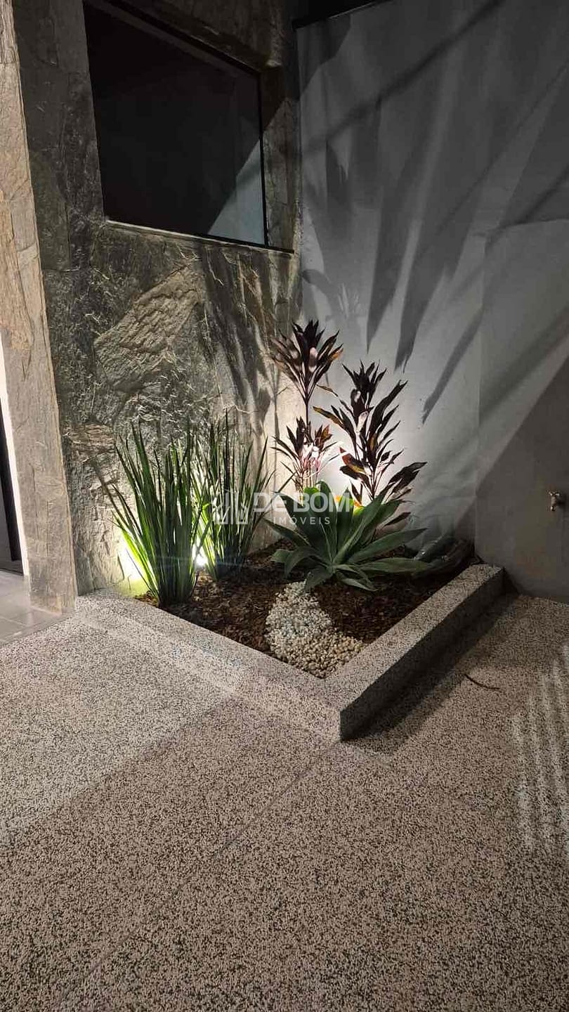 Casa à venda com 4 quartos, 270m² - Foto 8