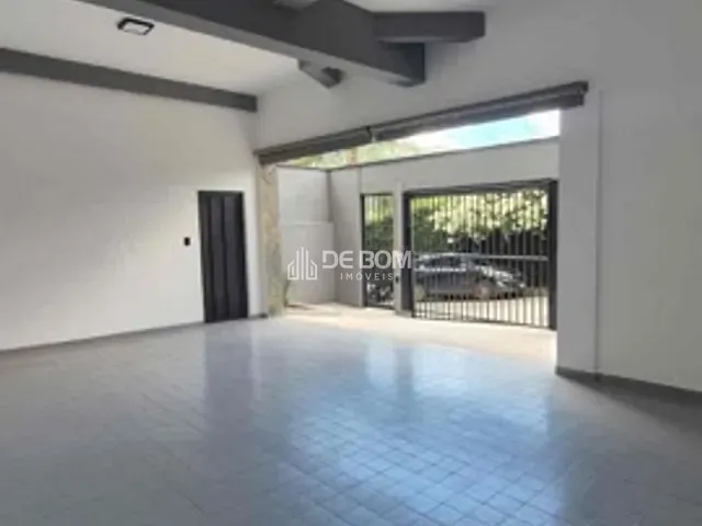 Casa 4 quartos e 4 banheiros, à venda, no bairro Jardim Novo Mundo em Poços de Caldas