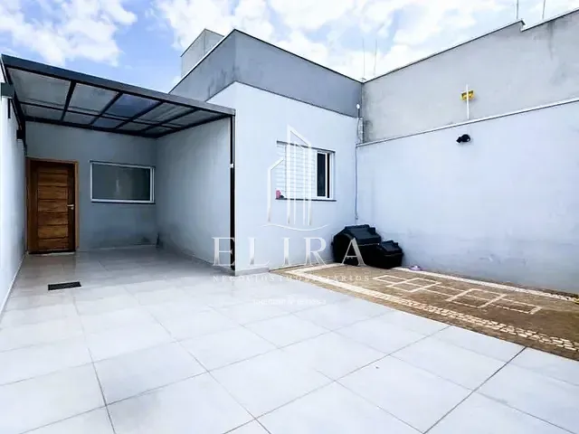 Casa com 150m² 3 quartos e 2 banheiros, à venda, no bairro Parque Universitário em Americana