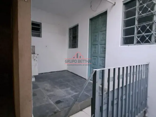 Casa 2 quartos e 1 banheiro, para alugar, no bairro Parque Viana em Barueri