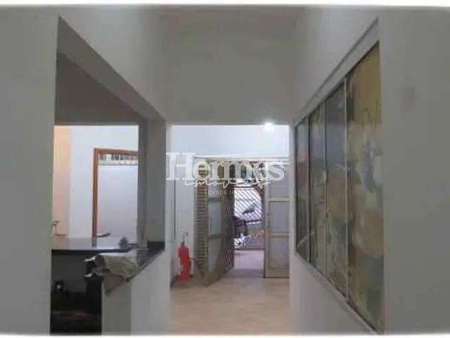 Casa com 420m² 4 quartos e 2 banheiros, à venda, no bairro Jardim Chapadão em Campinas