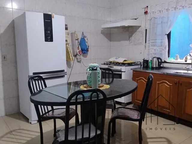 Casa com 190m² 3 quartos e 2 banheiros, à venda, no bairro Quinta dos Angicos em Cotia