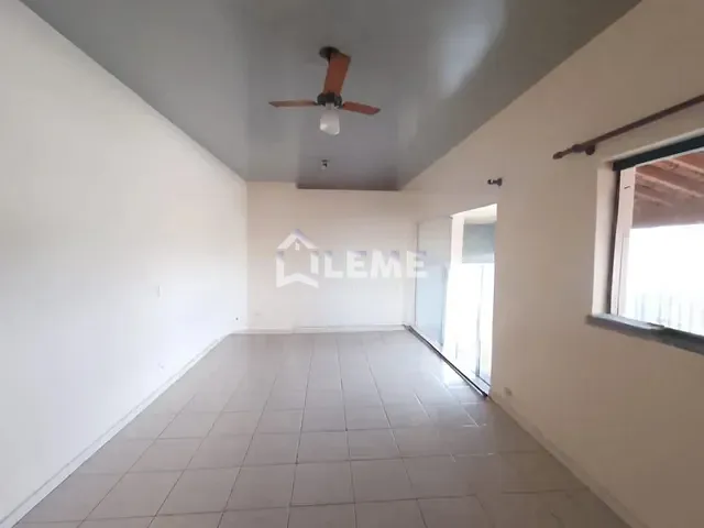 Casa com 673m² 3 quartos e 3 banheiros, à venda, no bairro Vila Naufel em Mococa