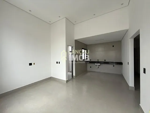 Casa com 126m² 3 quartos e 1 banheiro, à venda, no bairro Jardim Vale Verde em Jundiaí