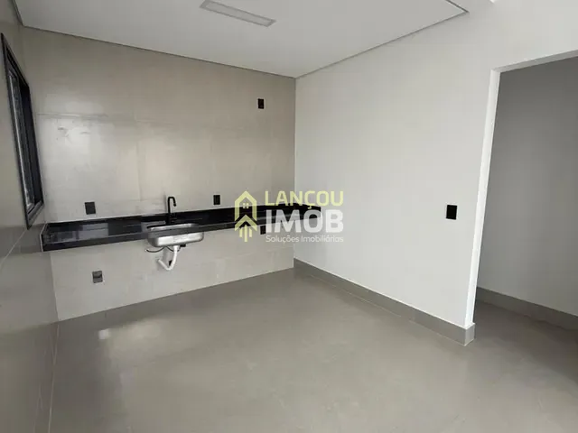 Casa com 126m² 3 quartos e 1 banheiro, à venda, no bairro Jardim Vale Verde em Jundiaí