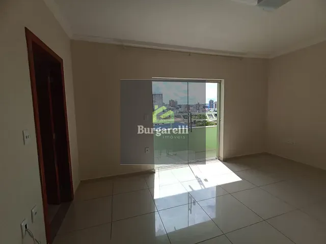 Casa 3 quartos e 1 banheiro, para alugar, no bairro Nova Lavras em Lavras