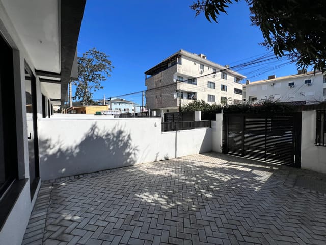 Casa com 206m² 3 quartos e 3 banheiros, à venda, no bairro Ingleses do Rio Vermelho em Florianópolis