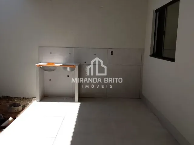 Casa 3 quartos e 2 banheiros, à venda, no bairro Vila Oliveira em Aparecida de Goiânia