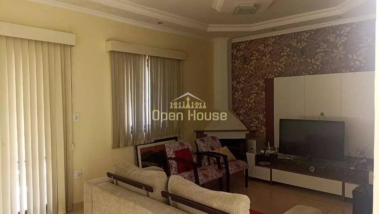 Casa, 3 quartos, 358 m² - Foto 1