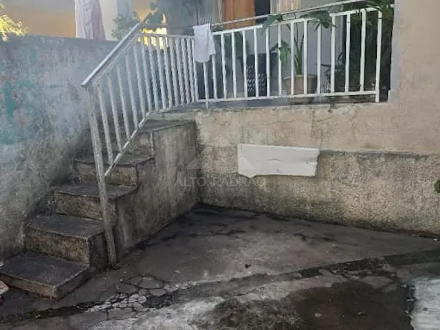 Casa com 250m² 3 quartos e 1 banheiro, à venda, no bairro Parque São Vicente em Mauá