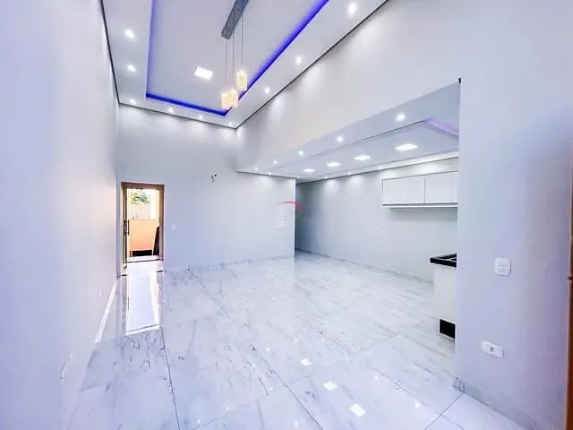 Casa com 232m² 3 quartos e 2 banheiros, à venda, no bairro Portal de Versalhes 1 em Londrina