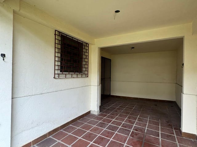 Casa 3 quartos e 3 banheiros, à venda, no bairro Balneário Remanso em Rio das Ostras