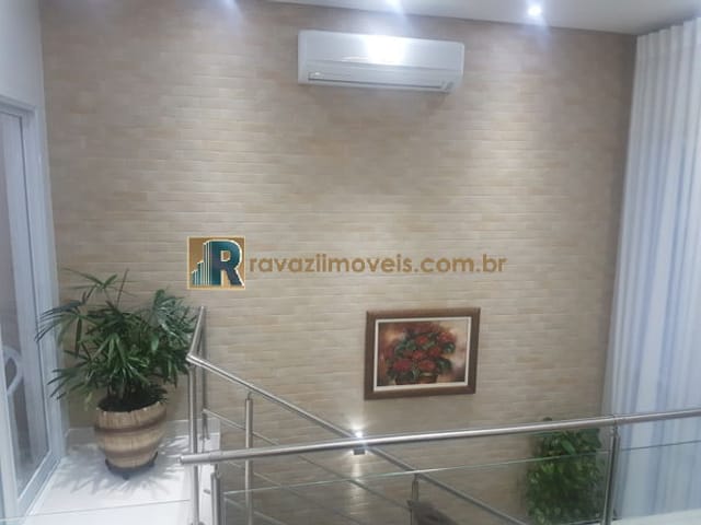 Casa com 250m² 3 quartos e 2 banheiros, à venda, no bairro Quinta das Videiras em Louveira