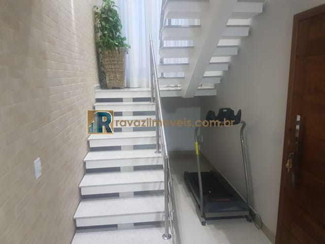 Casa com 250m² 3 quartos e 2 banheiros, à venda, no bairro Quinta das Videiras em Louveira