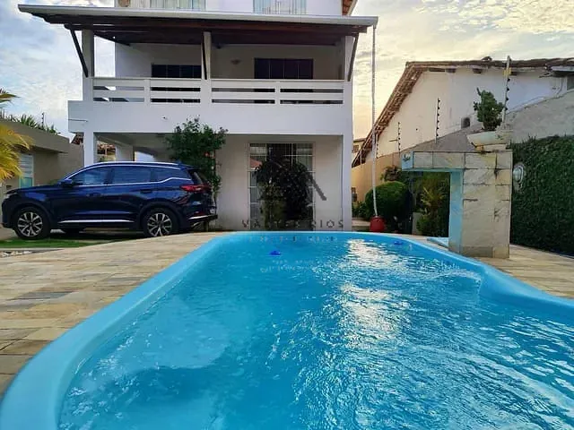 Casa 5 quartos e 3 banheiros, para alugar, no bairro Pontal em Ilhéus