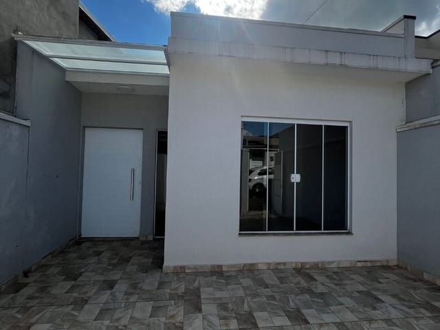 Casa 2 quartos e 1 banheiro, à venda, no bairro Campos Olivotti em Extrema
